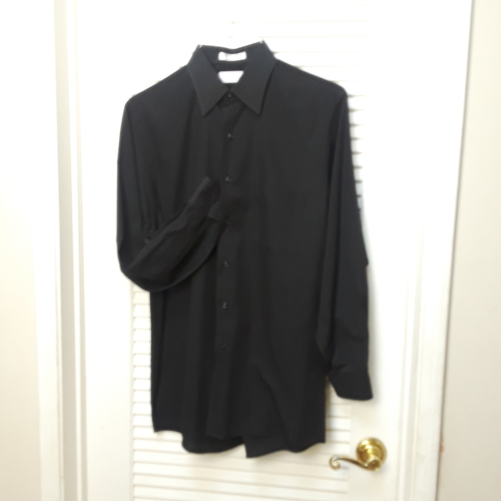 Vintage Van Heusen Mens Black Satin Stripe Dress Shirt Poly/Cotton 15.5 32/33